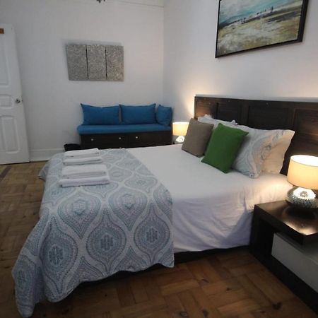 Ocean M1 R4 - Large Double Room With Shared Bathroom In City Center Lisboa Exterior foto