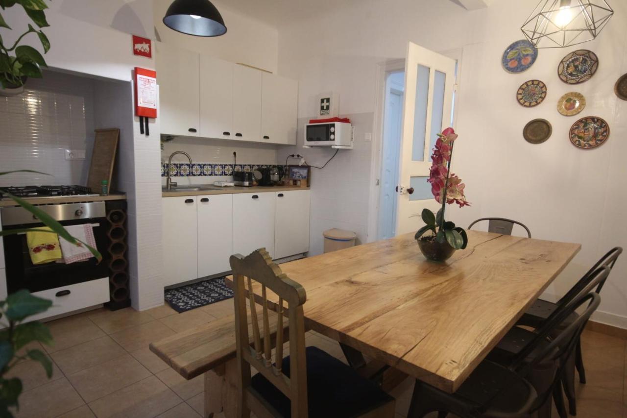 Ocean M1 R4 - Large Double Room With Shared Bathroom In City Center Lisboa Exterior foto