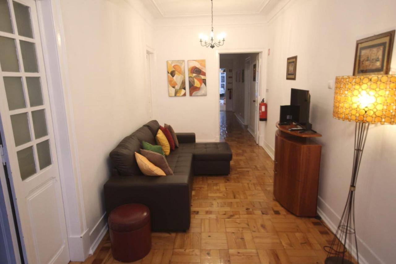 Ocean M1 R4 - Large Double Room With Shared Bathroom In City Center Lisboa Exterior foto
