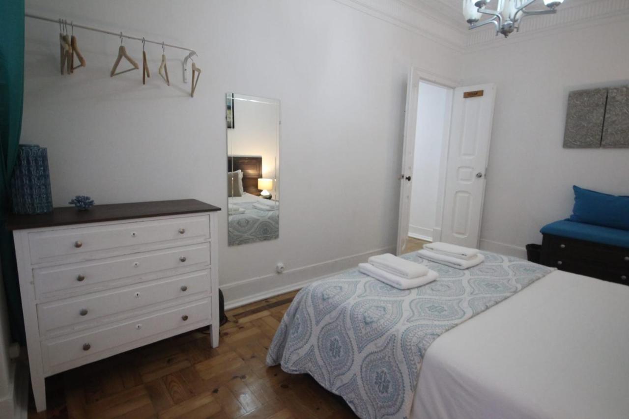 Ocean M1 R4 - Large Double Room With Shared Bathroom In City Center Lisboa Exterior foto